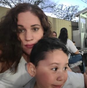 Meet your Posher, Yanelkis